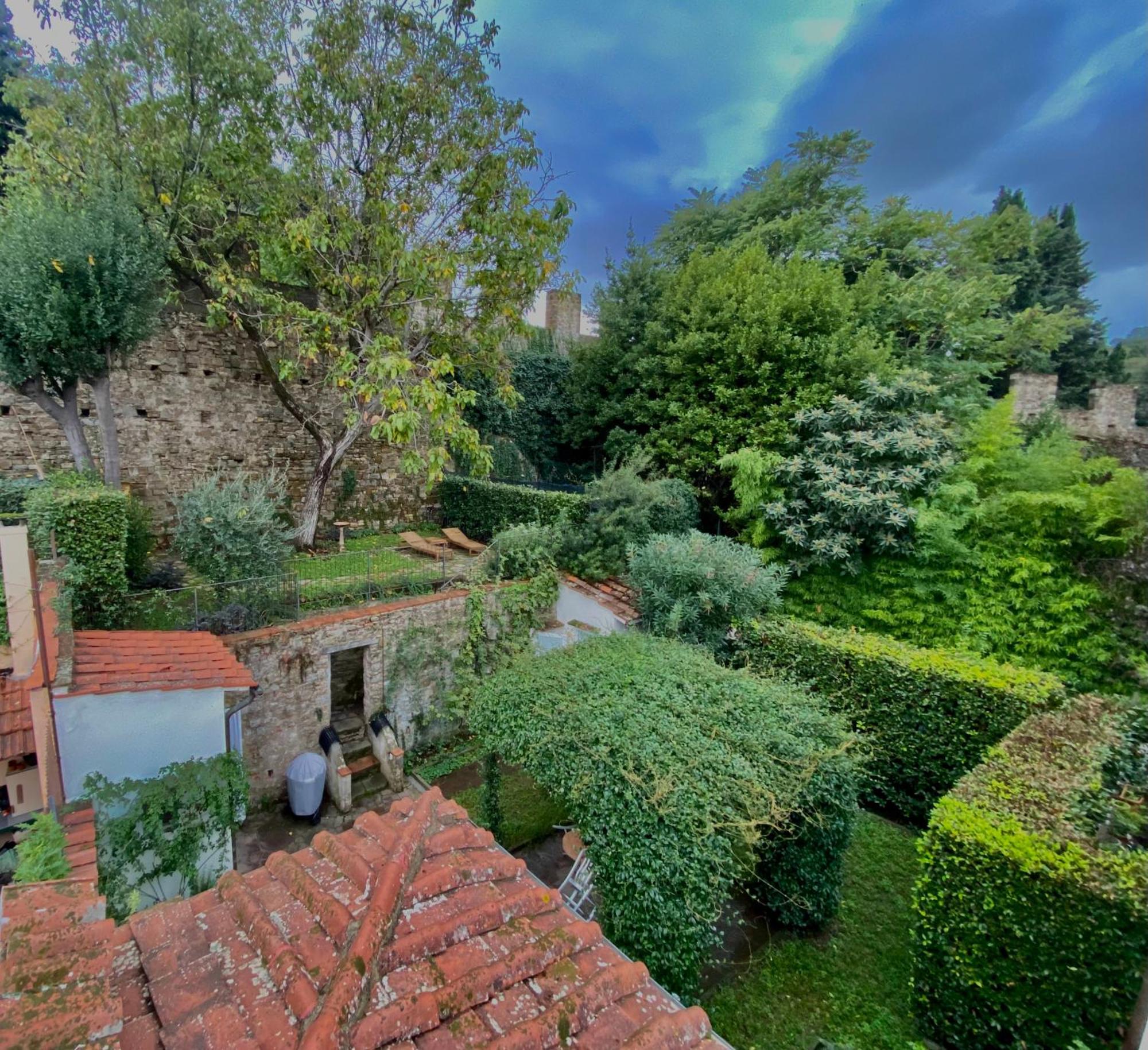 San Niccolo Walls Garden Florencia